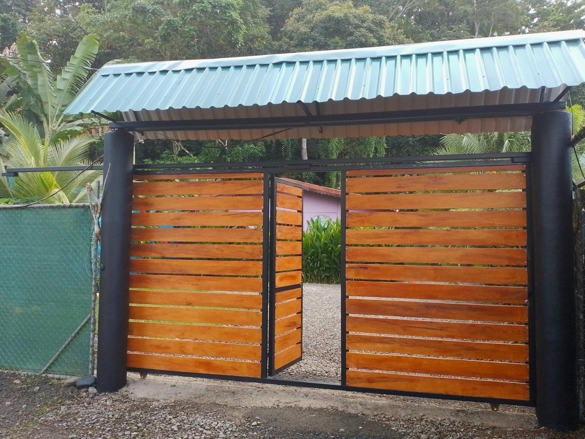شقة Casa Alegra Puerto Viejo de Talamanca المظهر الخارجي الصورة